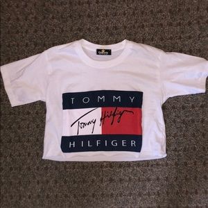 Tommy Hilfiger design crop top